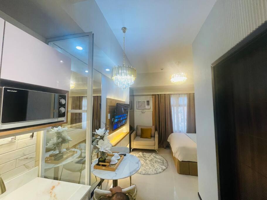 Marias Suite Near Manila Bay Free Use Of Pool Buitenkant foto