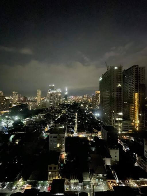Marias Suite Near Manila Bay Free Use Of Pool Buitenkant foto