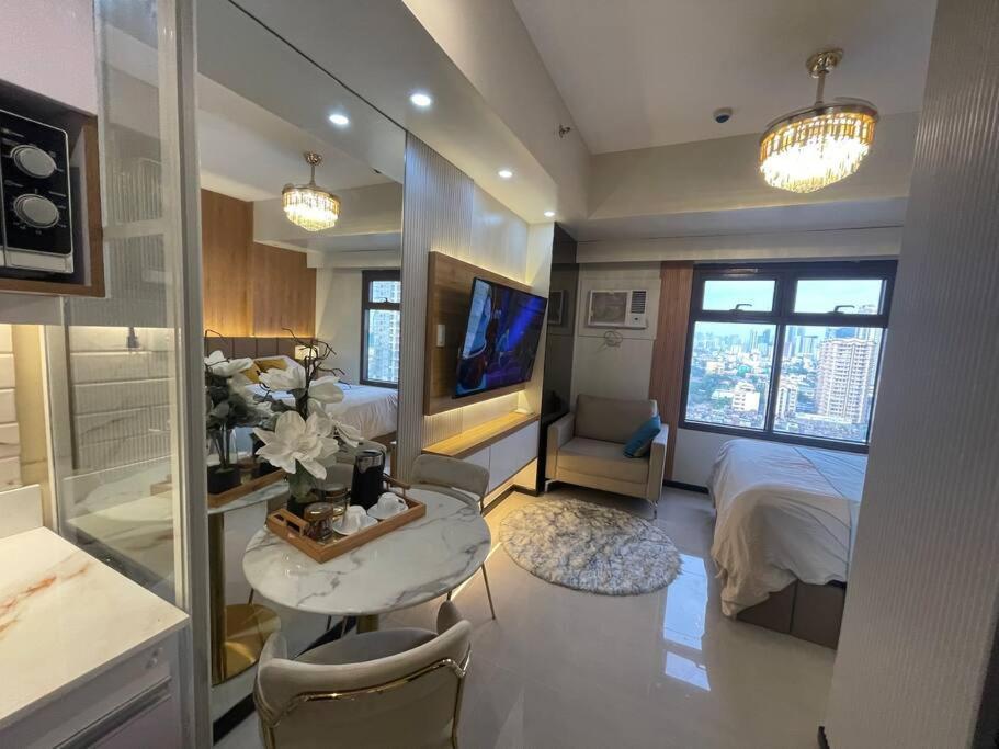 Marias Suite Near Manila Bay Free Use Of Pool Buitenkant foto