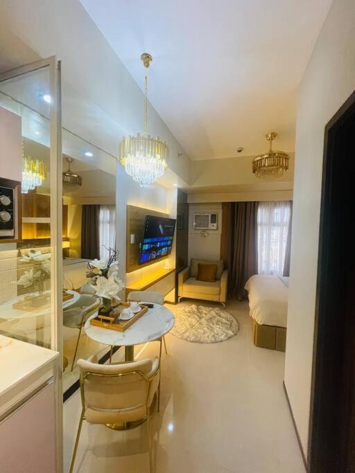 Marias Suite Near Manila Bay Free Use Of Pool Buitenkant foto