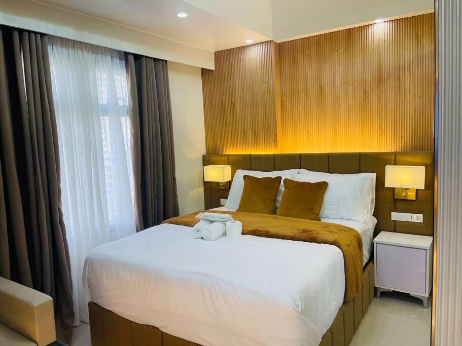 Marias Suite Near Manila Bay Free Use Of Pool Buitenkant foto